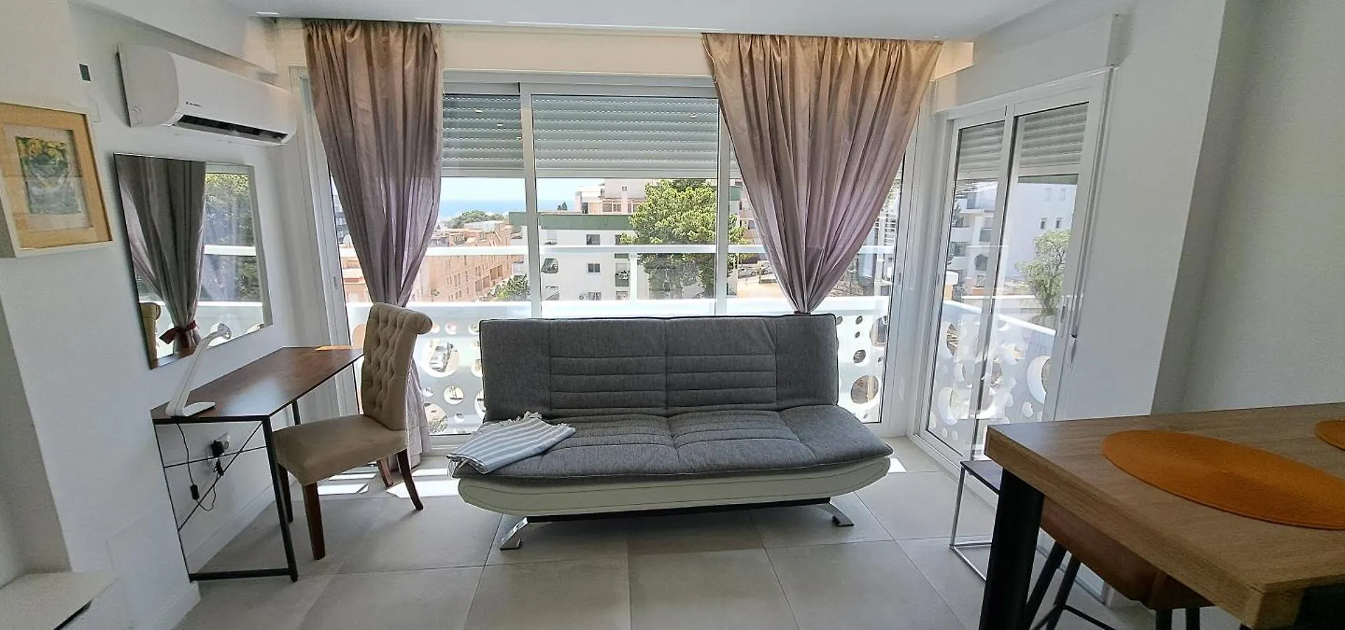 Salome Neo Suites Torremolinos Apartamento