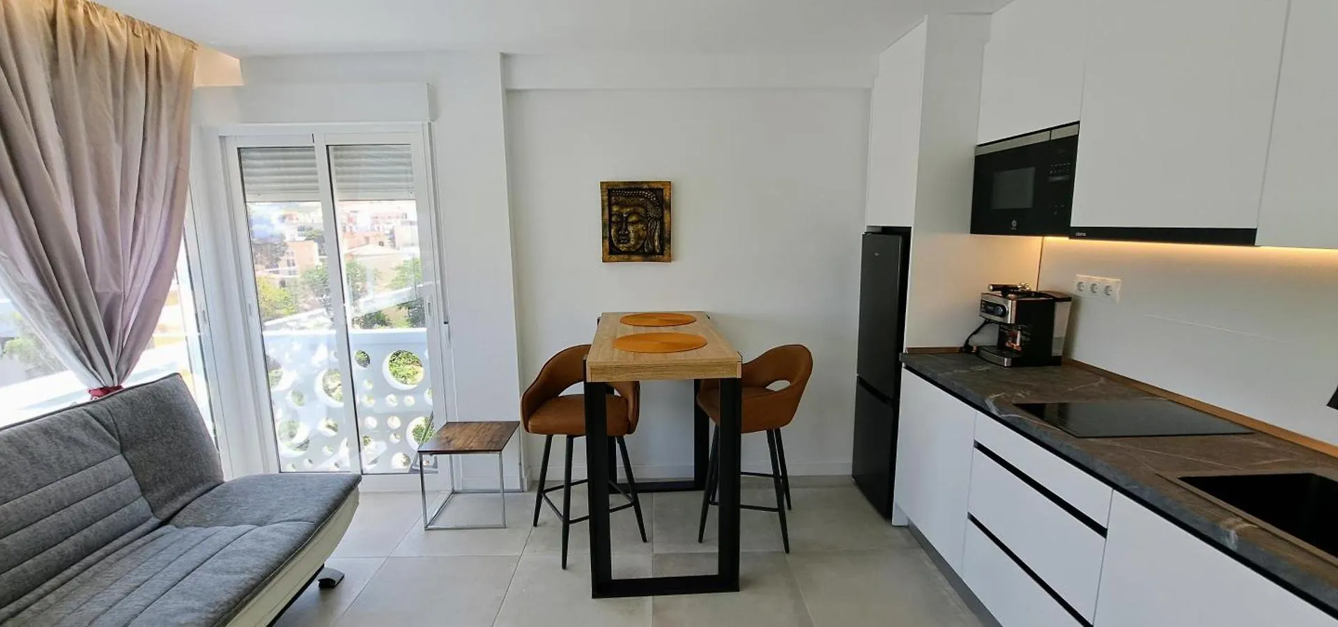 Salome Neo Suites Torremolinos España